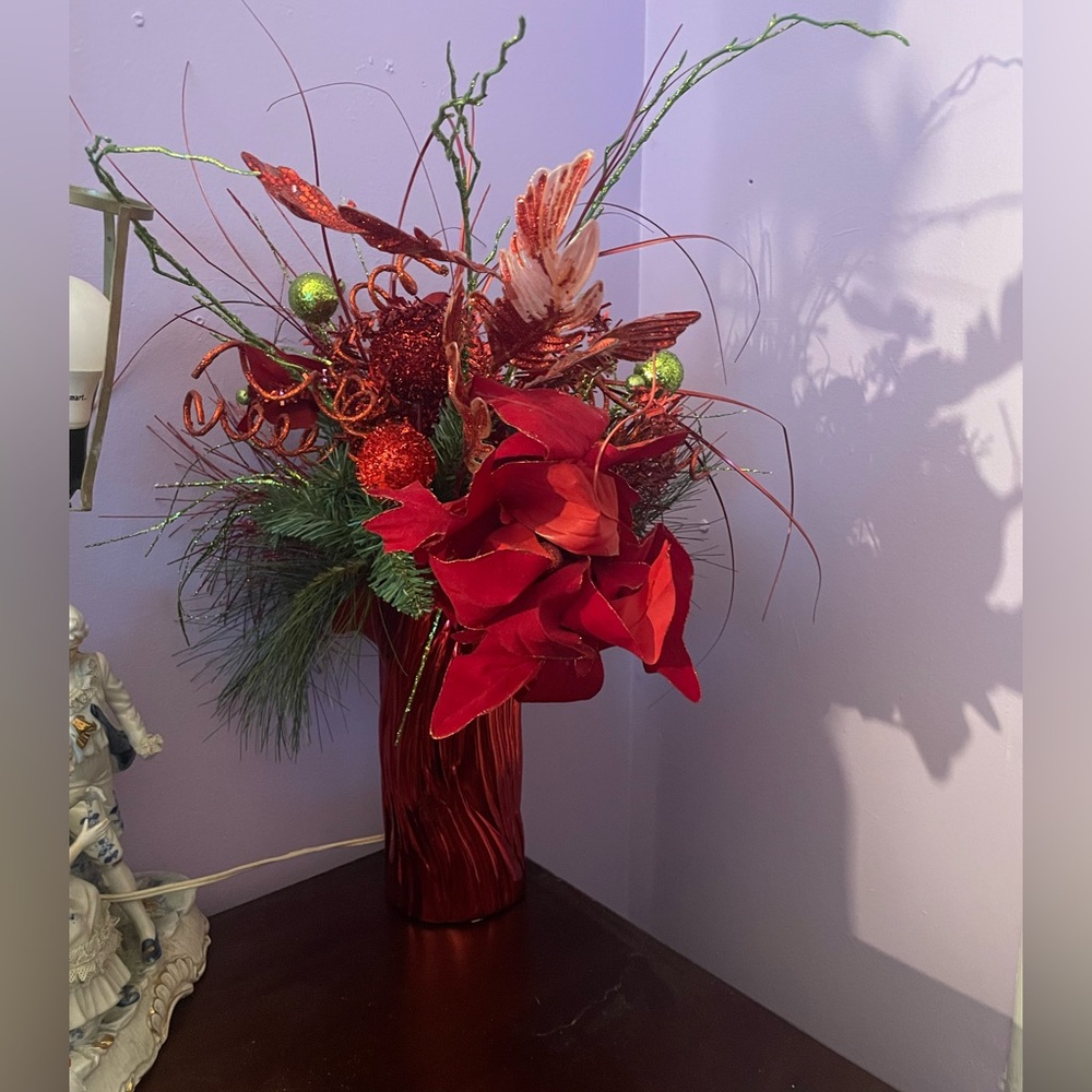 Red Christmas decor